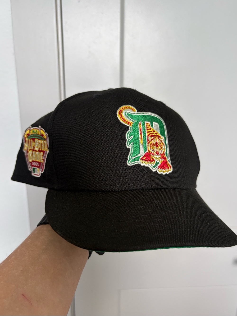 VINTAGE MLB 2005 NEW ERA DETROIT TIGERS BLACK FITTED HAT 7 5/8